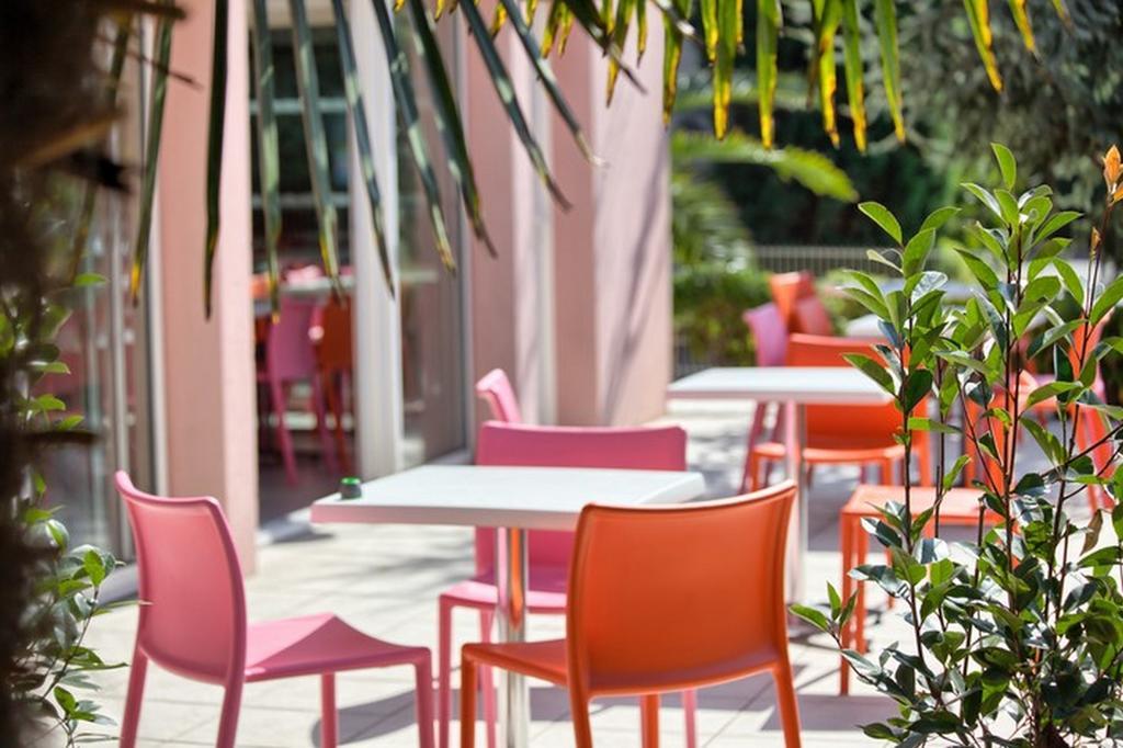 Hotel Formule Club Сенон Екстериор снимка